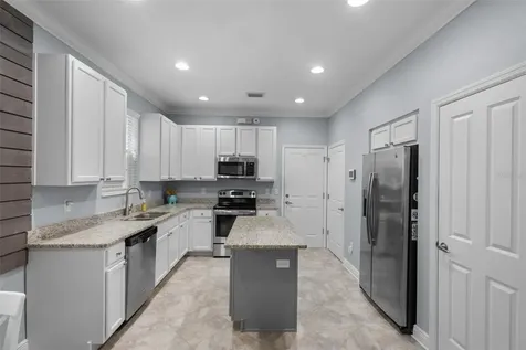 423 Aurora Way Oldsmar FL 34677