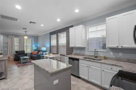 423 Aurora Way Oldsmar FL 34677