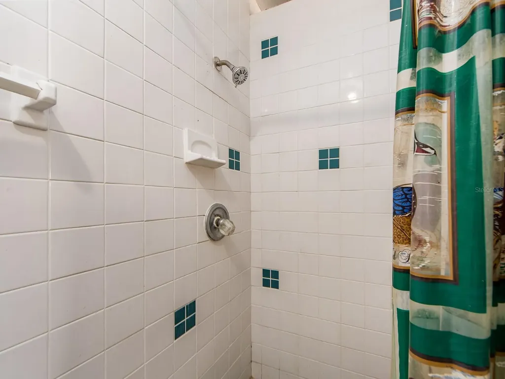 3645 Overland Holiday FL 34691
