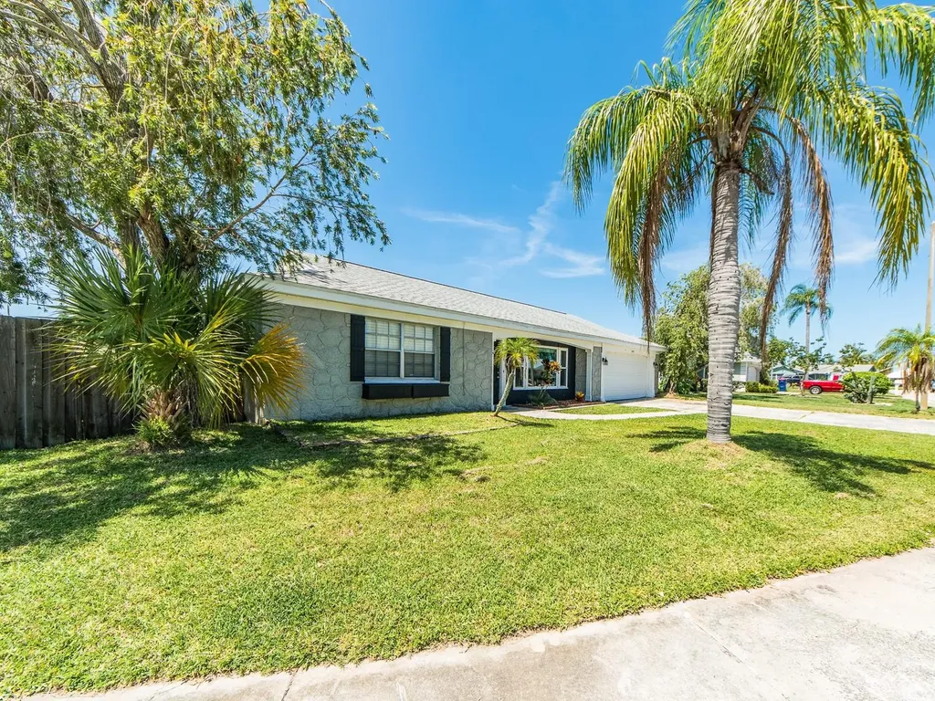 3645 Overland Holiday FL 34691