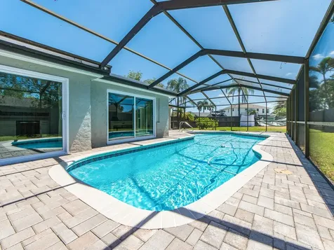 3645 Overland Holiday FL 34691