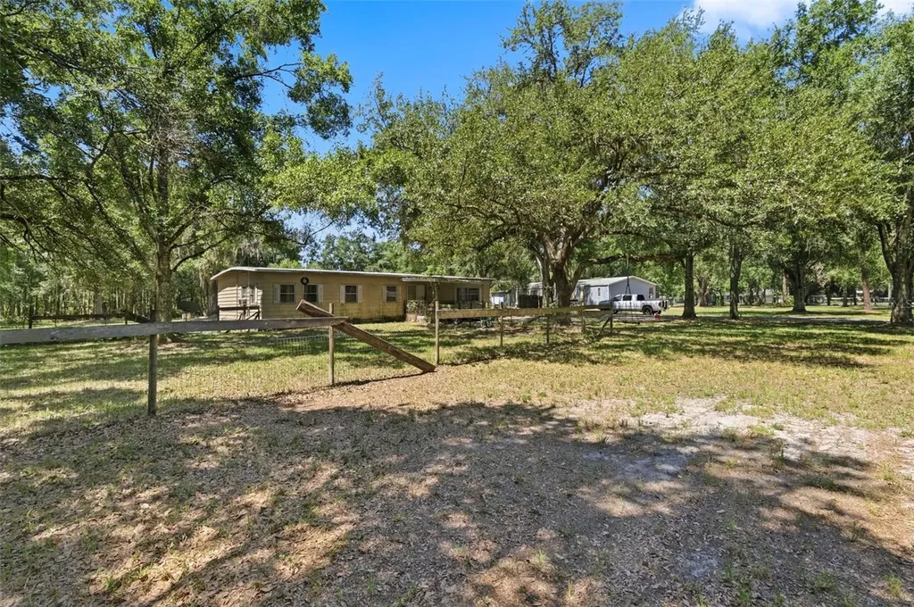 17214 Chinaberry Road Lutz FL 33558
