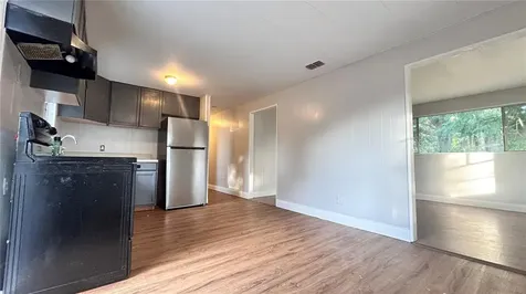 1203 Parkwood Avenue Groveland FL 34736
