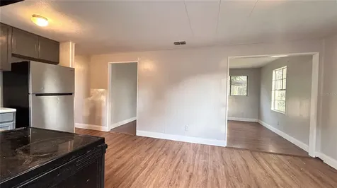1203 Parkwood Avenue Groveland FL 34736