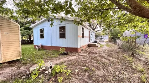 1203 Parkwood Avenue Groveland FL 34736