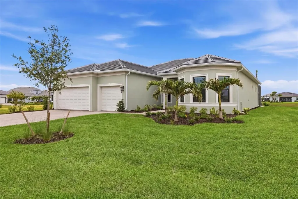 4923 Empire Landing Run Bradenton FL 34211