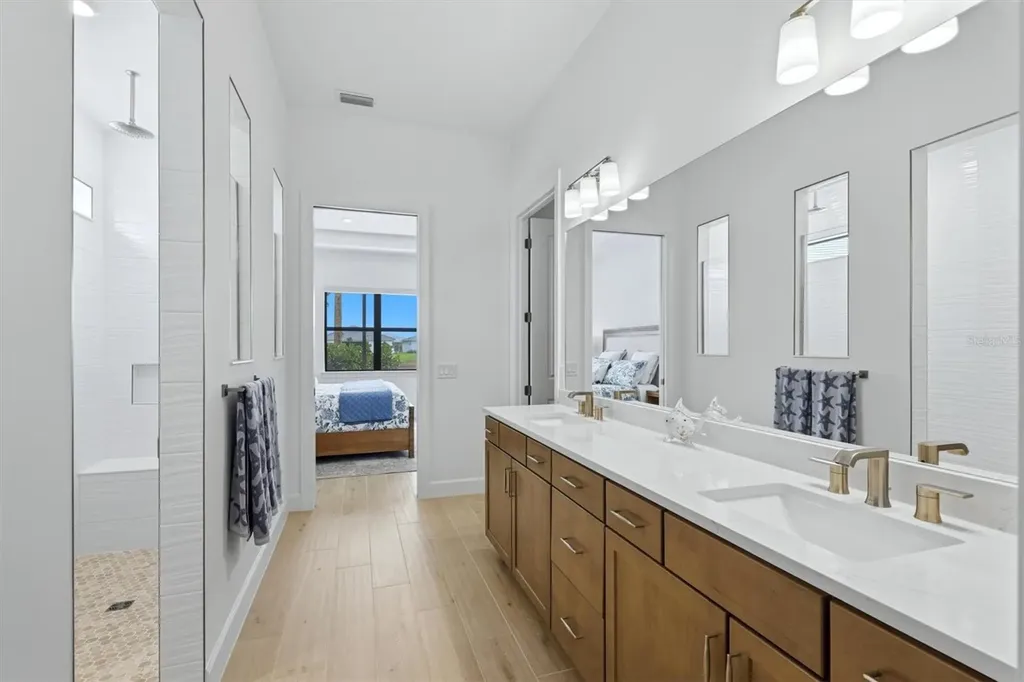 4923 Empire Landing Run Bradenton FL 34211