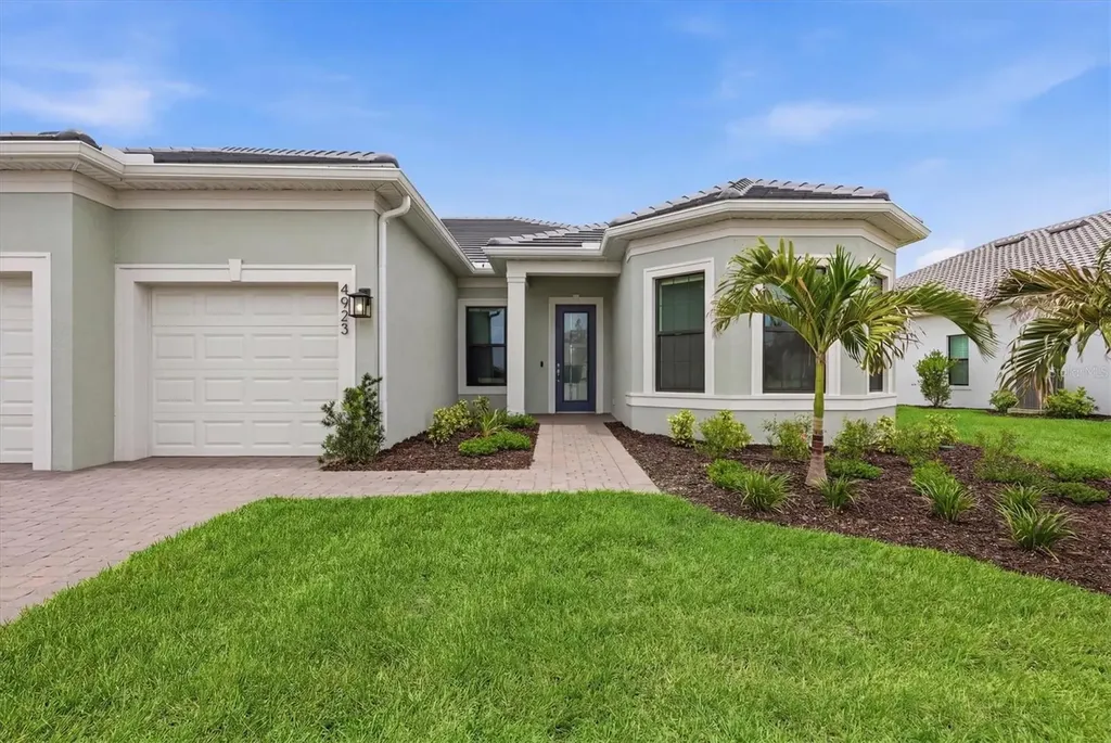 4923 Empire Landing Run Bradenton FL 34211