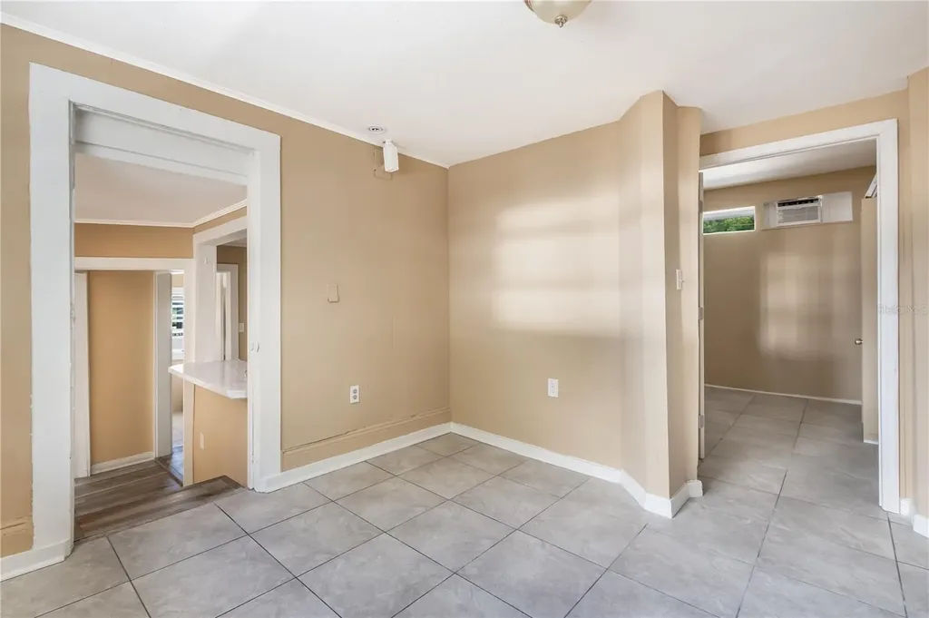 418 E Amelia Avenue Tampa FL 33602