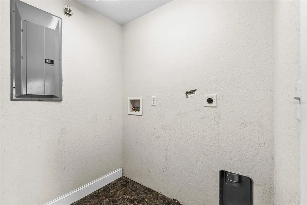 1945 Fern Palm Drive Edgewater FL 32141