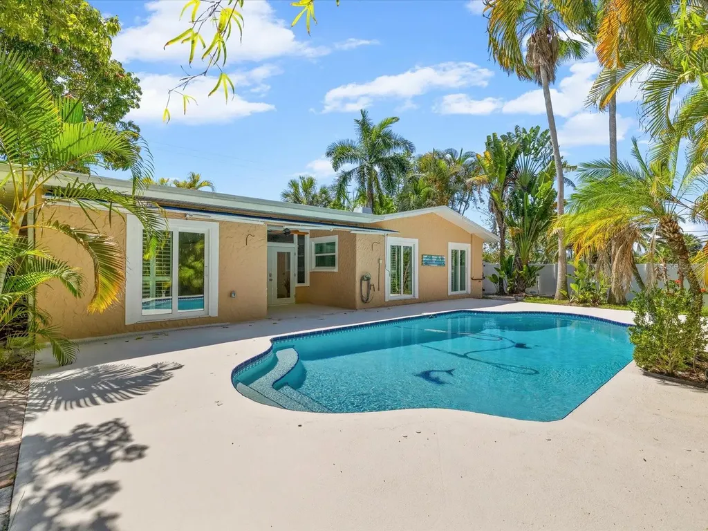502 Florida Boulevard Crystal Beach FL 34681