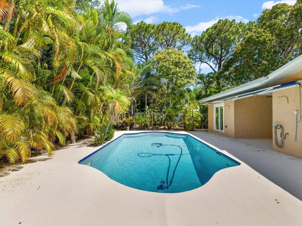 502 Florida Boulevard Crystal Beach FL 34681