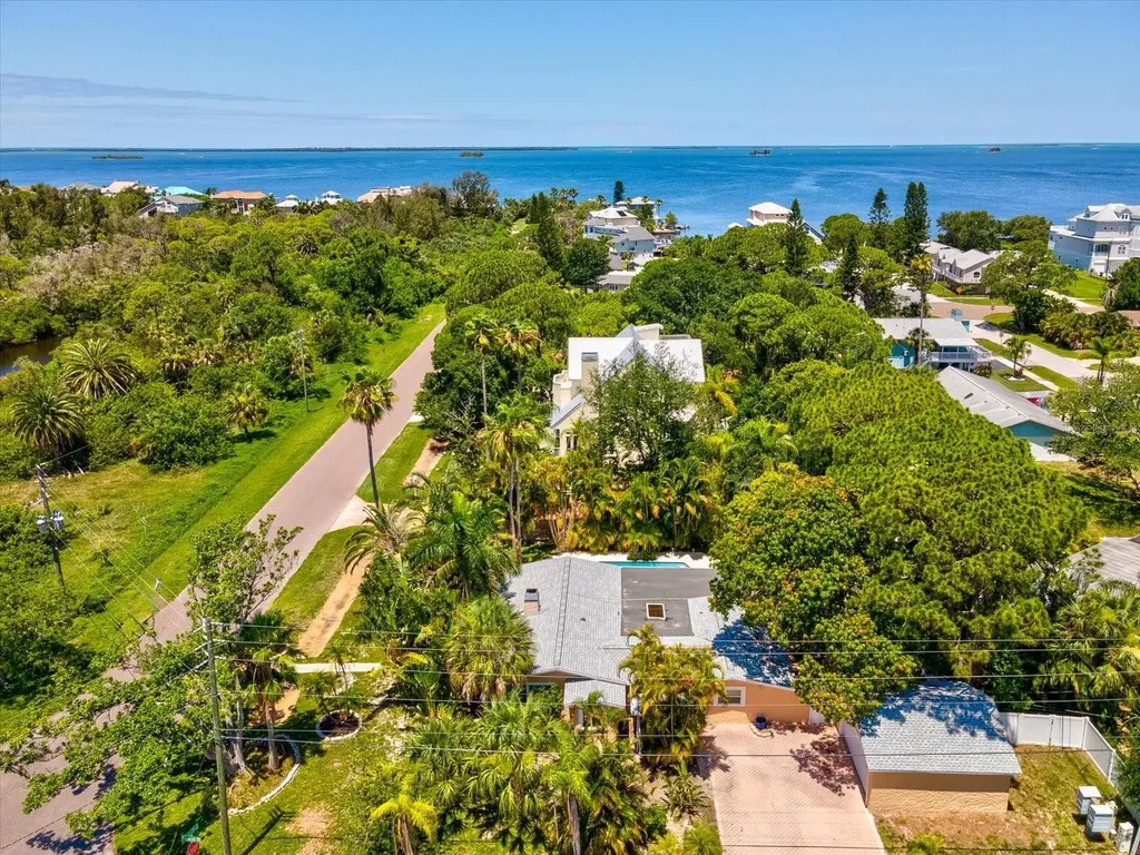 502 Florida Boulevard Crystal Beach FL 34681