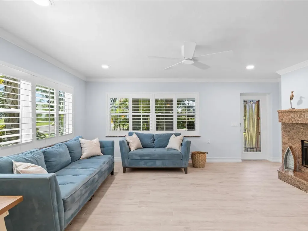 502 Florida Boulevard Crystal Beach FL 34681