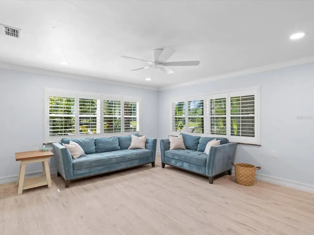 502 Florida Boulevard Crystal Beach FL 34681