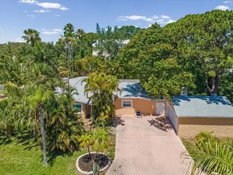 502 Florida Boulevard Crystal Beach FL 34681