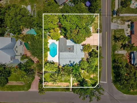 502 Florida Boulevard Crystal Beach FL 34681