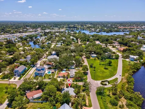 502 Florida Boulevard Crystal Beach FL 34681