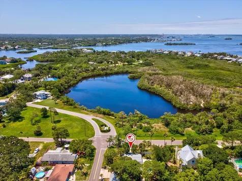 502 Florida Boulevard Crystal Beach FL 34681