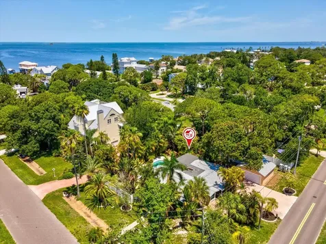 502 Florida Boulevard Crystal Beach FL 34681