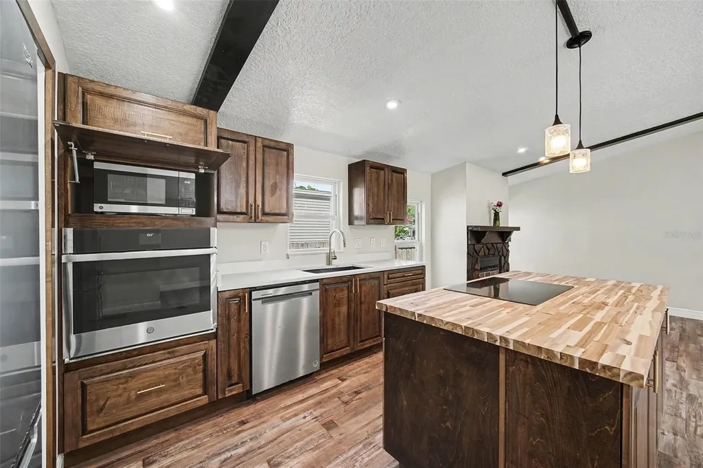 24414 Maxwell Street Astor FL 32102
