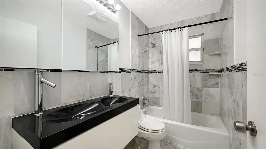 3681 Stokes Dr Drive Sarasota FL 34232