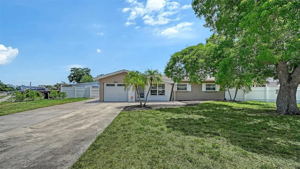 3681 Stokes Dr Drive Sarasota FL 34232