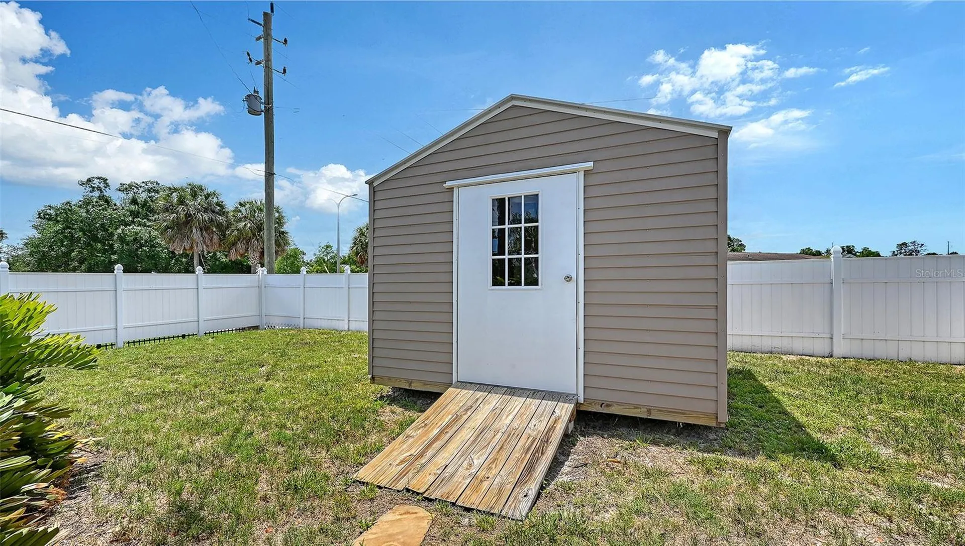 3681 Stokes Dr Drive Sarasota FL 34232