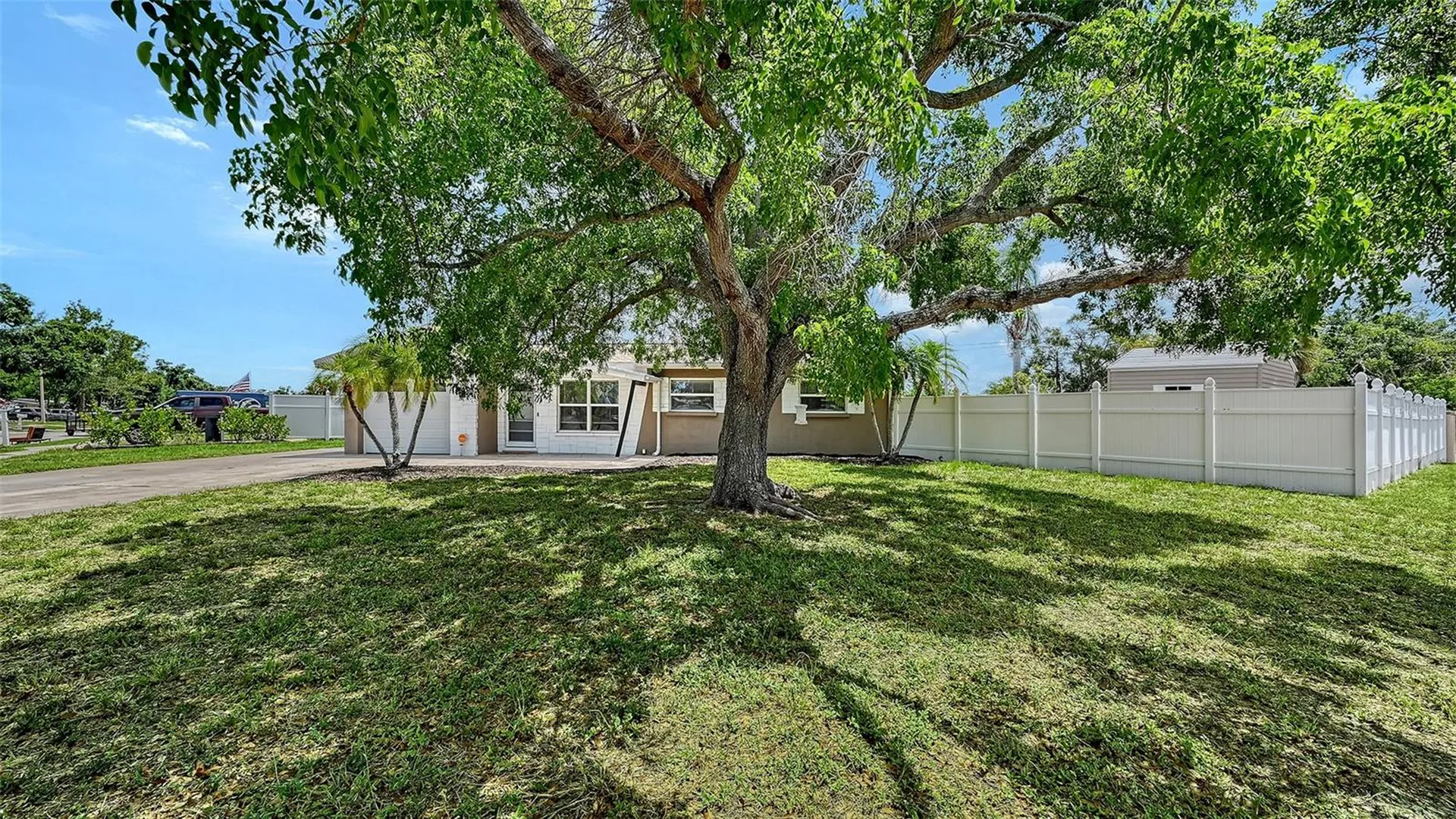 3681 Stokes Dr Drive Sarasota FL 34232