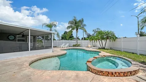 3681 Stokes Dr Drive Sarasota FL 34232