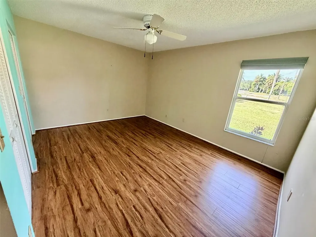 7302 9th Avenue W Bradenton FL 34209