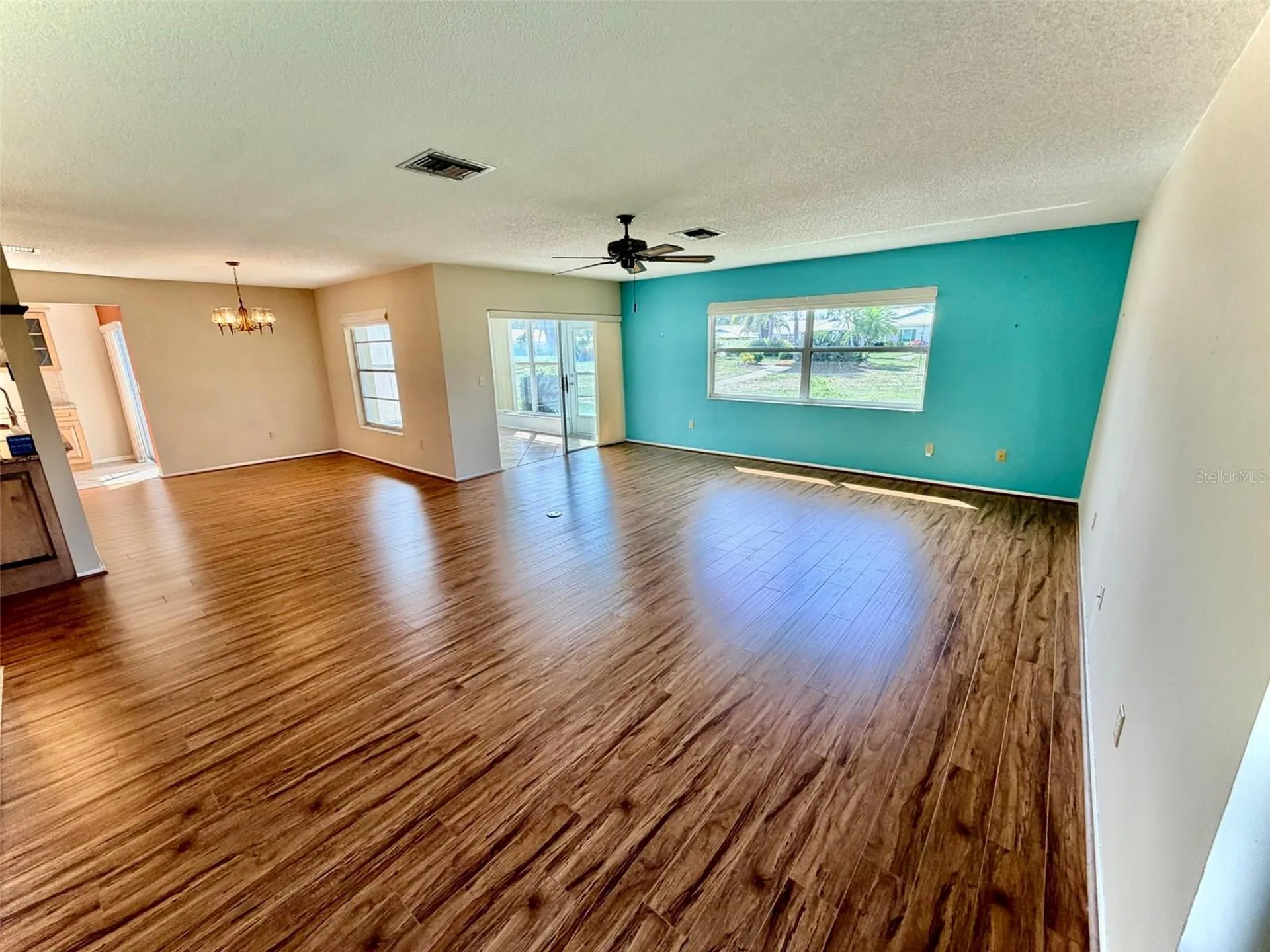 7302 9th Avenue W Bradenton FL 34209