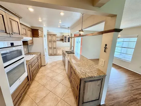 7302 9th Avenue W Bradenton FL 34209