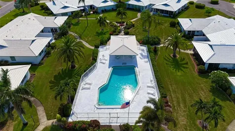 7302 9th Avenue W Bradenton FL 34209