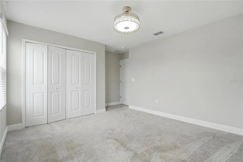 31707 Broadwater Avenue Leesburg FL 34748