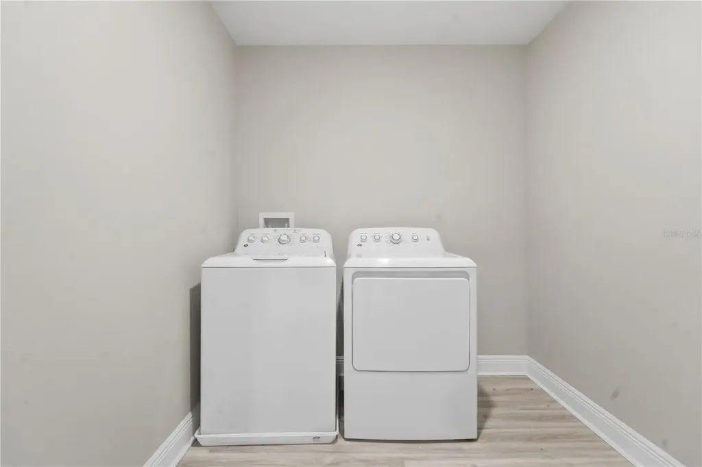31707 Broadwater Avenue Leesburg FL 34748