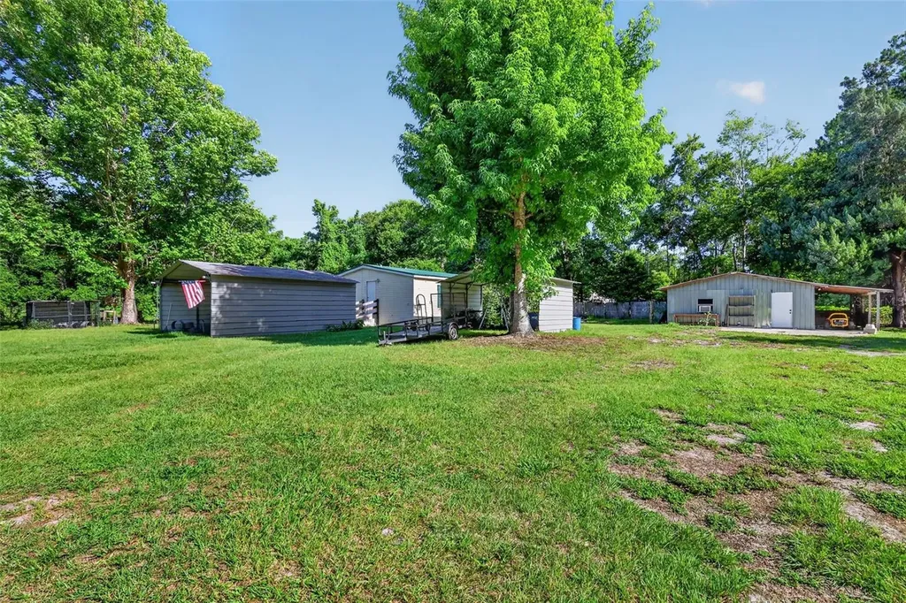 24301 Jefferson Street Astatula FL 34705