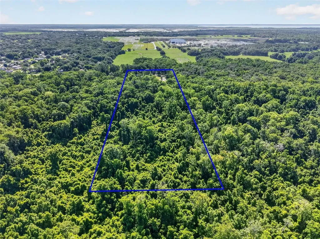 24301 Jefferson Street Astatula FL 34705