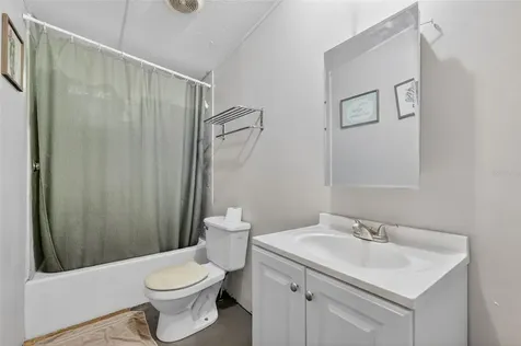 24301 Jefferson Street Astatula FL 34705