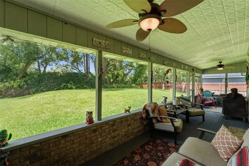 386 Lake Charles Road Deland FL 32724
