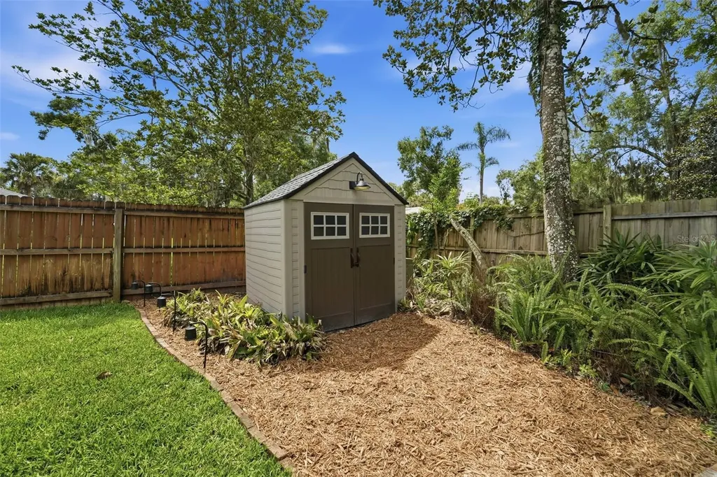 386 Lake Charles Road Deland FL 32724