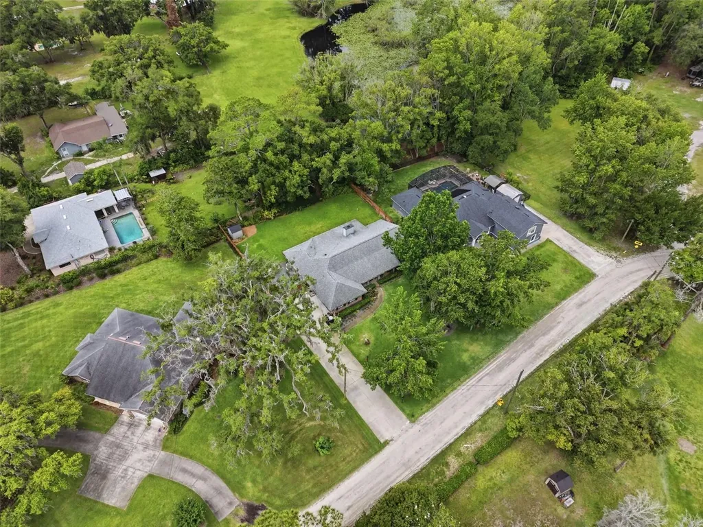 386 Lake Charles Road Deland FL 32724