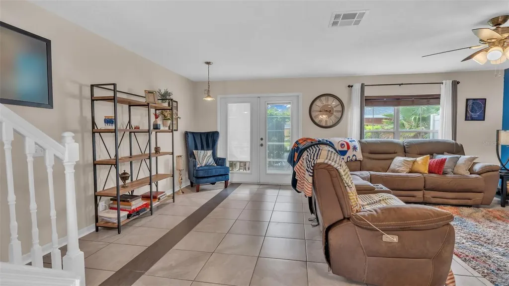 2523 White Sand Lane Clearwater FL 33763