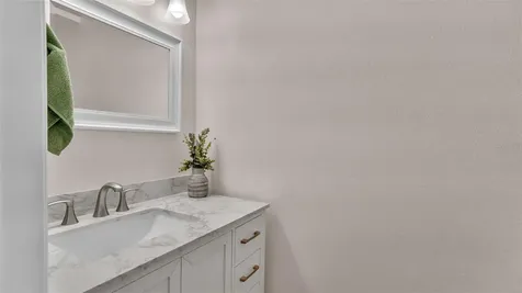 2523 White Sand Lane Clearwater FL 33763