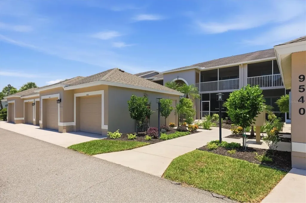 9540 High Gate Drive Sarasota FL 34238