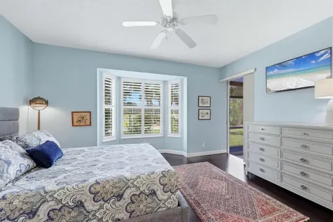 9540 High Gate Drive Sarasota FL 34238