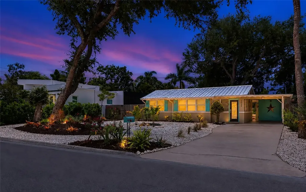 1034 N 22nd Street Sarasota FL 34234
