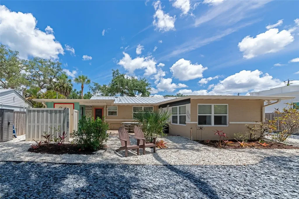 1034 N 22nd Street Sarasota FL 34234