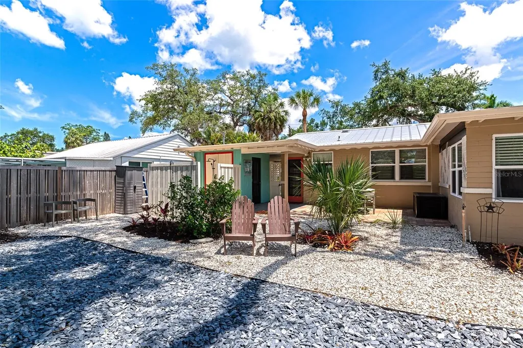 1034 N 22nd Street Sarasota FL 34234