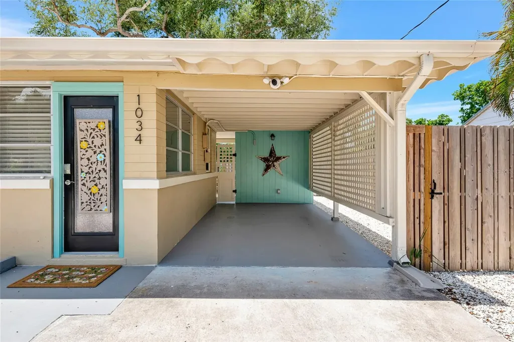 1034 N 22nd Street Sarasota FL 34234